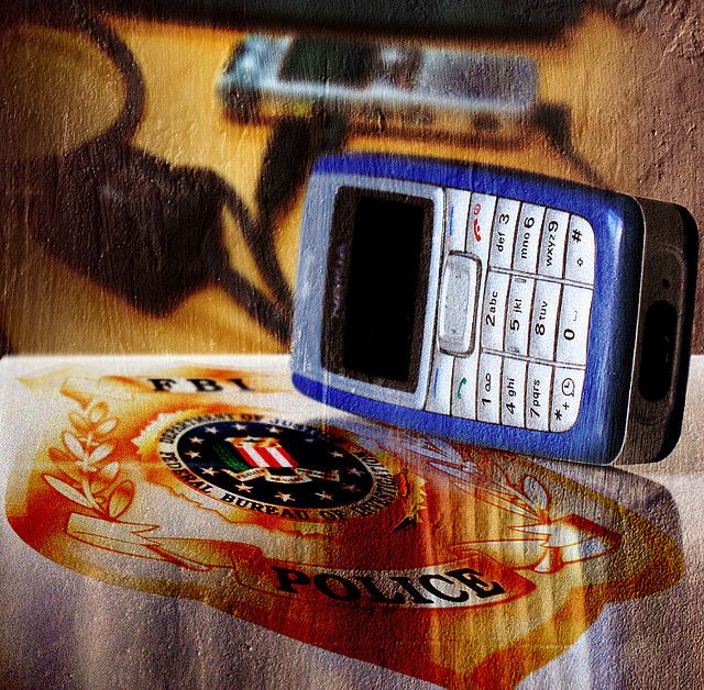 FBI: We Don´t Need A Search Warrant To Spy On Your Cell Phone Calls In Public Places