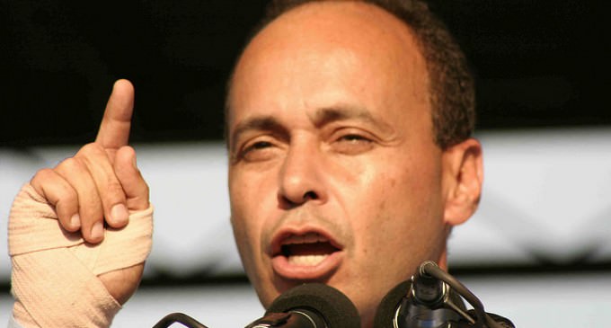 Gutierrez Introduces Bill To Allow Illegal Immigrants Into Obamacare