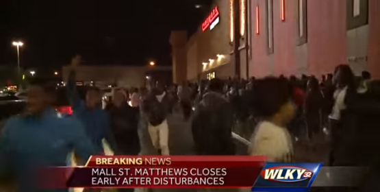 2000 Juvenile Delinquents Close Down Kentucky Mall