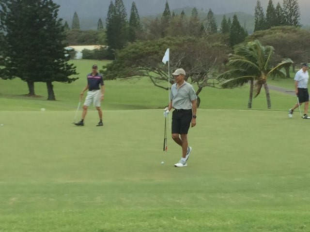 Obama Golfs in Hawaii as Record-setting Flood Water Threaten 19 Levees in the Midwest