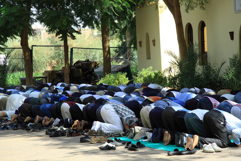 Christian Refugees Forced to Pray to Allah