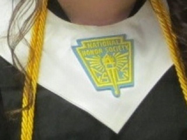 Texas HS bans Honor Society Ribbons at Graduation for Inclusiveness