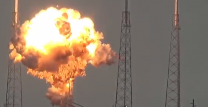 Newly Released Raw Footage of SpaceX Rocket Explosion Generate 2 Conspiracy Theories