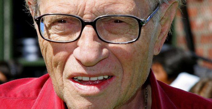 Anti-Trump Protesters Attack Larry King’s SUV, Intimidate Driver