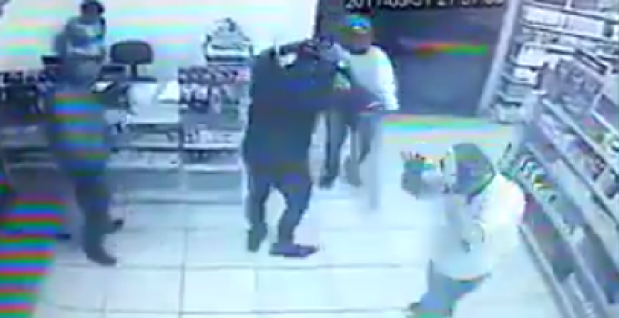 Criminal Makes Mistake of Attempting Robbery Where Everyone was Armed