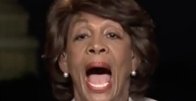 Photo: Maxine Water Flies First Class During Government Shutdown