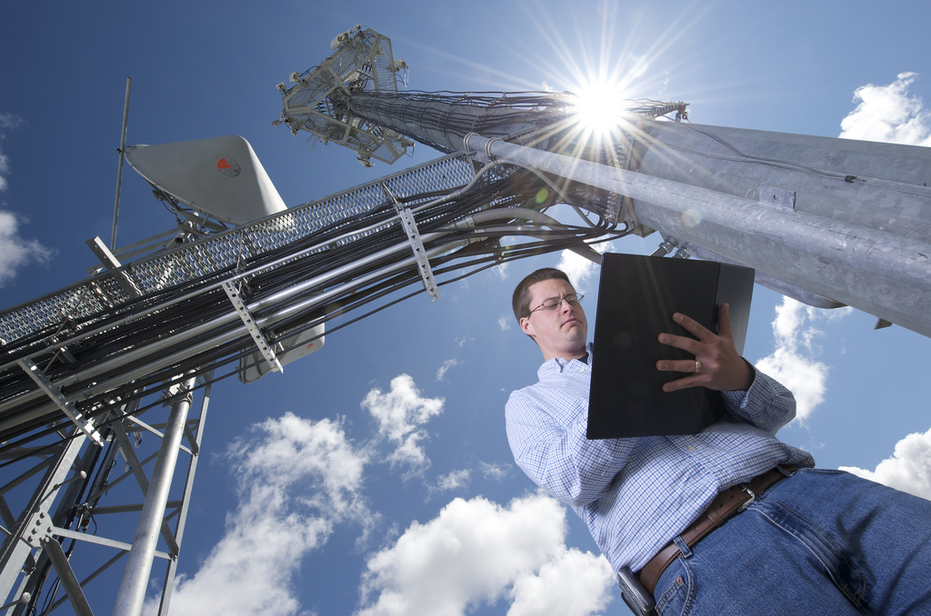 Stingray: Local Law Enforcement Listening To Your Cell Phone Calls