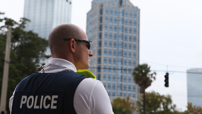 Florida Cop Arrested For Refusing To Remove Guy Fawkes Mask in Obamacare Protest